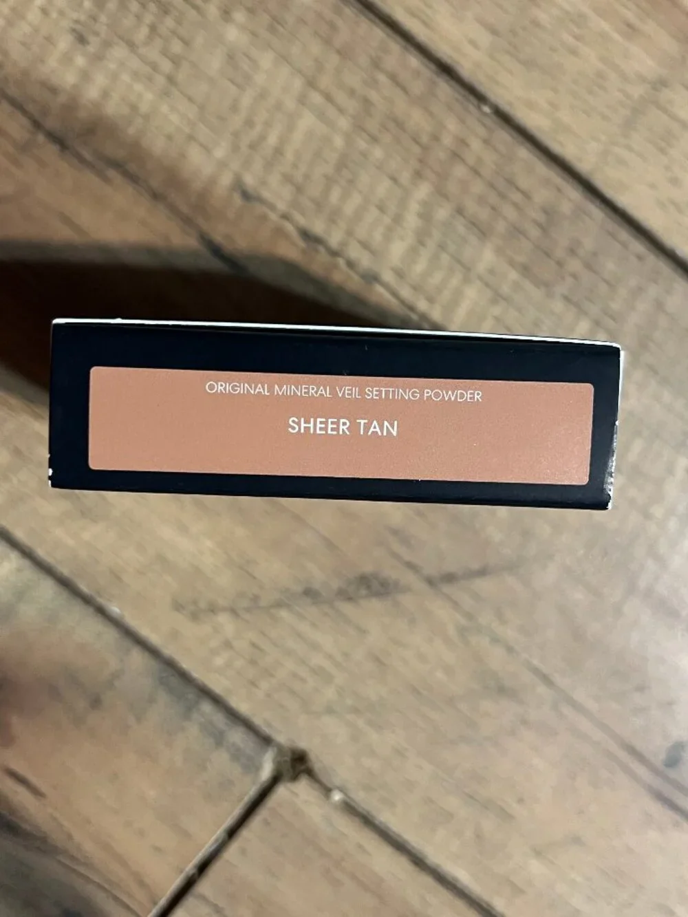 bareMinerals Pressed Setting Powder – Sheer Tan